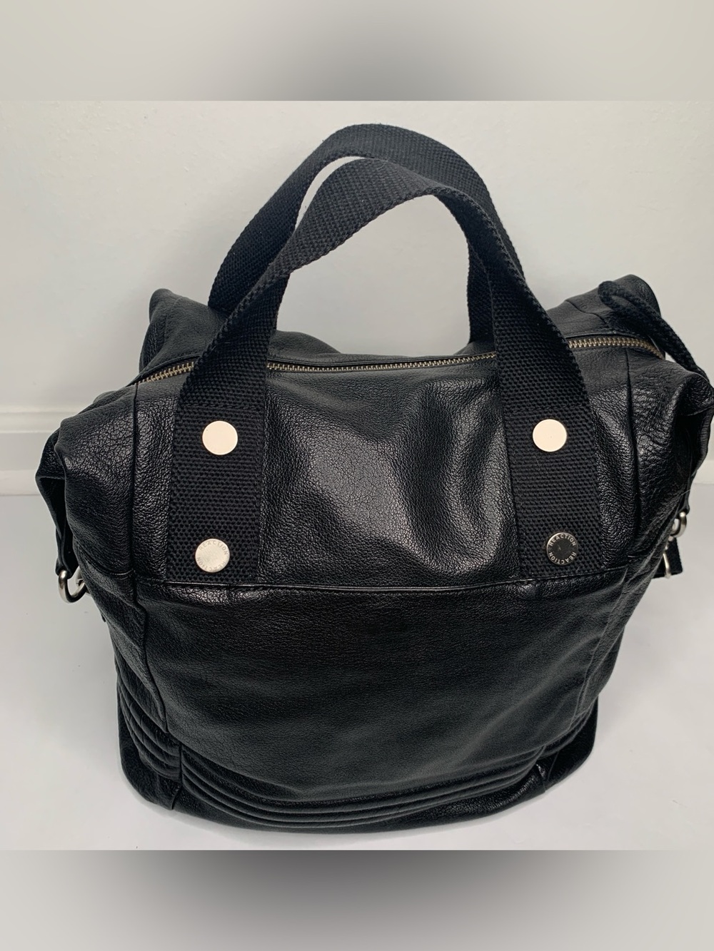 Kenneth Cole Reaction Black Leather Weekender Bag - Picture 4 of 7